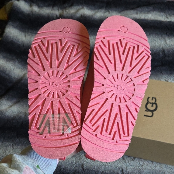 UGG Tazz Love 25 - Picture 5 of 6